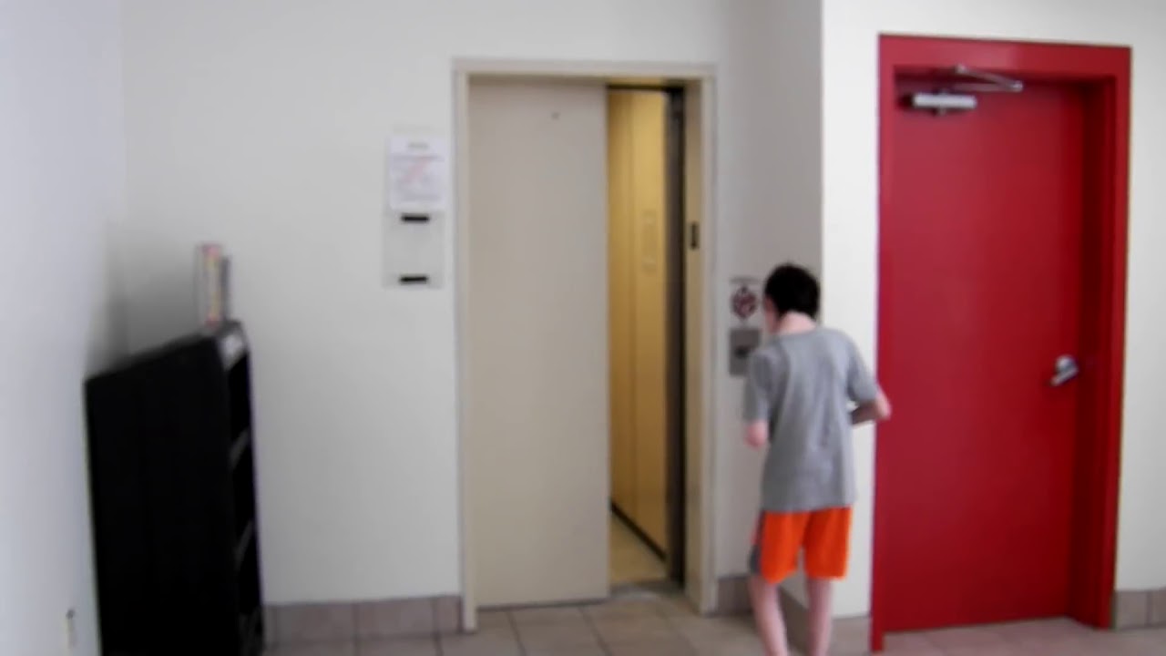 Otis Elevator at the Exxon Gas Station in Elliston, Virginia w/ Cannycart & elevaTOURS