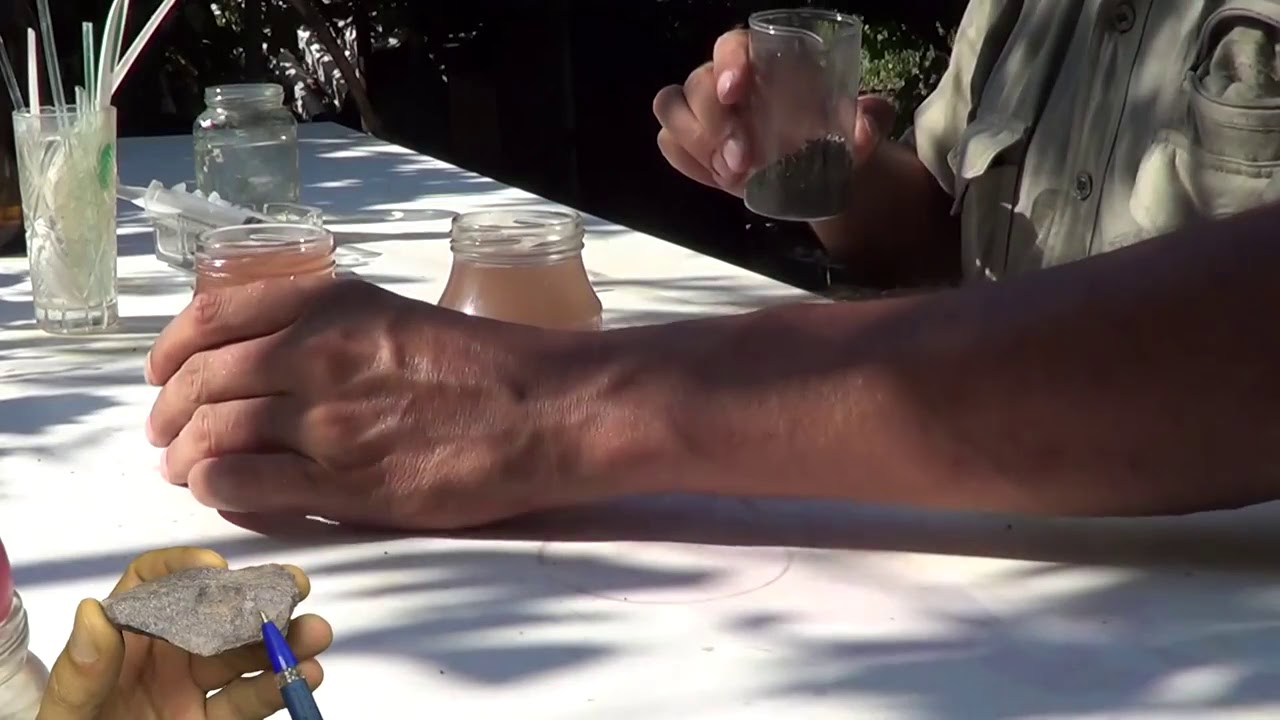Царская водка растворяет черный шлих