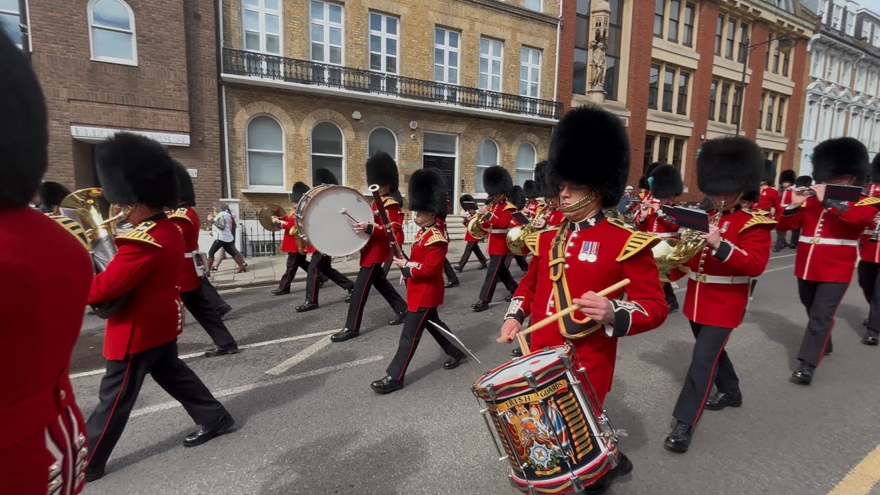 Band of the Irish guards new guard Queen’s Own Gurkha Logistic Regiment