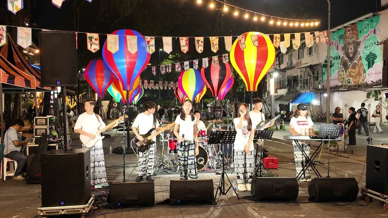 เล่นของสูง by 4to6 @บรรทัดทอง