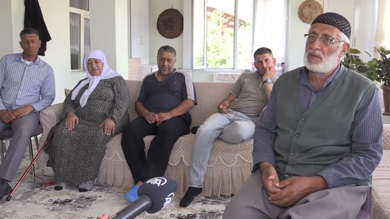 Bingöllü baba ömrünü engelli 3 çocuğu ve hasta eşine adadı