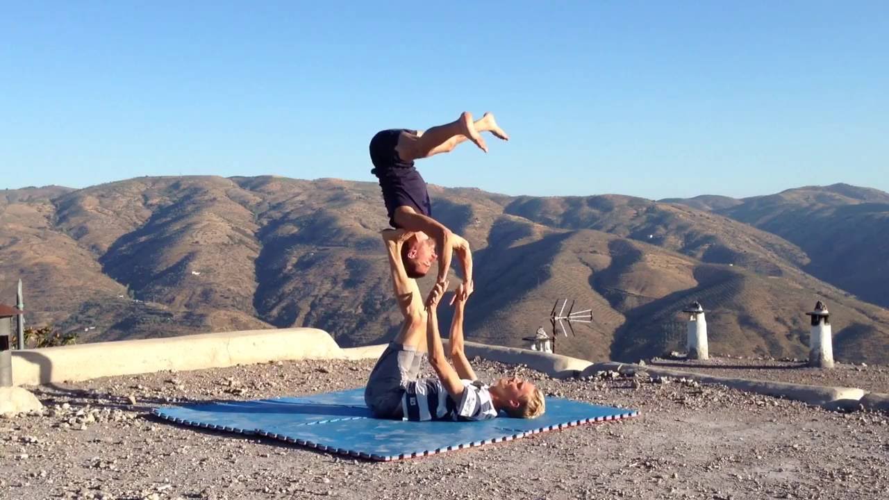 Tumbleweed - Simons Akroyoga