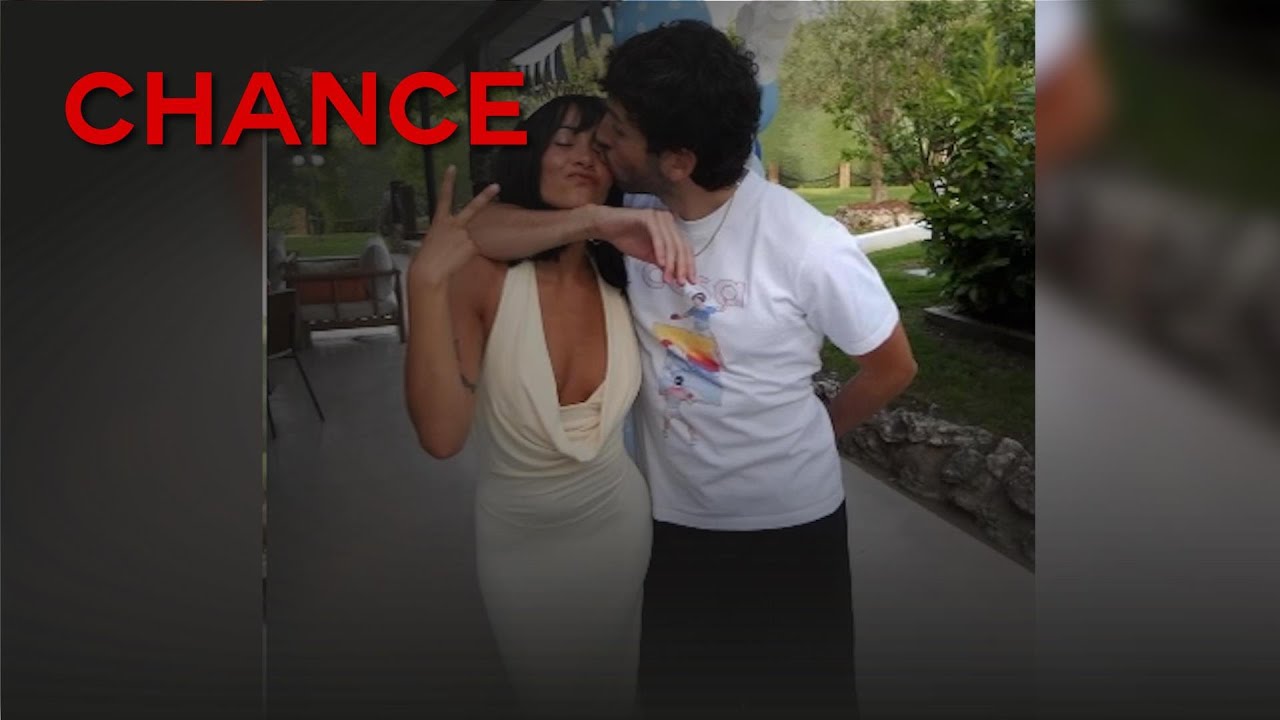 Aitana celebra sus 25 por todo lo alto: Posado con Yatra y el regalo más romántico