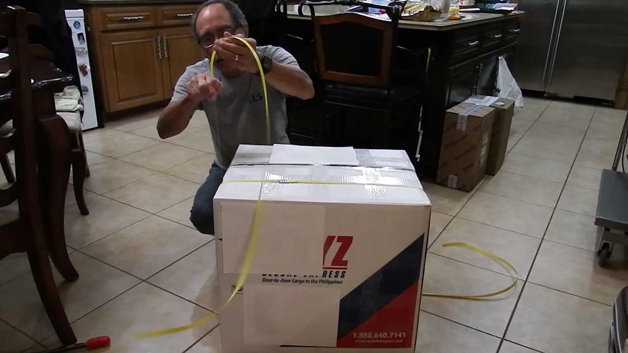 The Wanderer Straps a Balikbayan Box