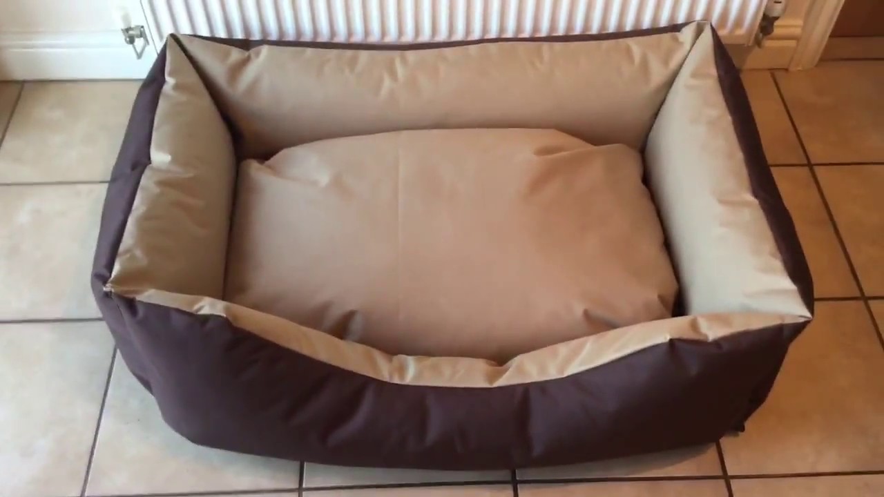 Waterproof Dog Bed Settee www.dogdreamer.co.uk