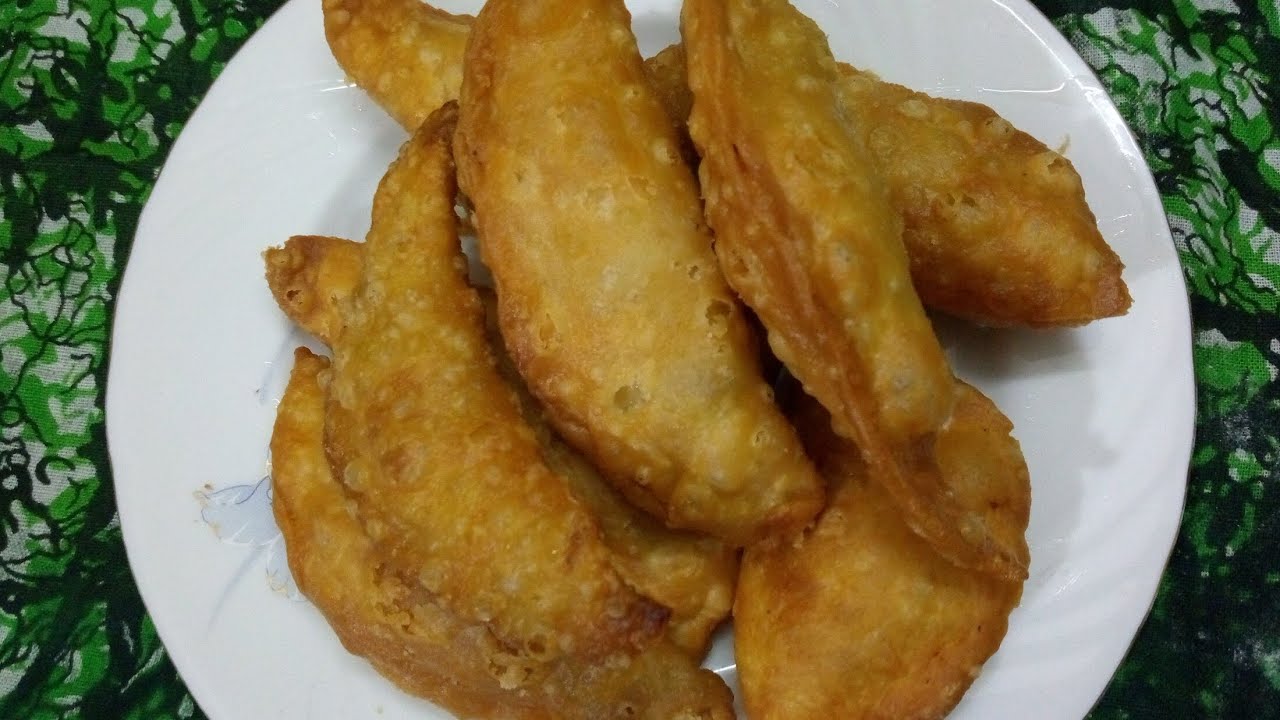 শীতের সন্ধ্যায় ফুলকপি, আলু দিয়ে ঝাল পুলি পিঠে রেসিপি||snacks recipe||