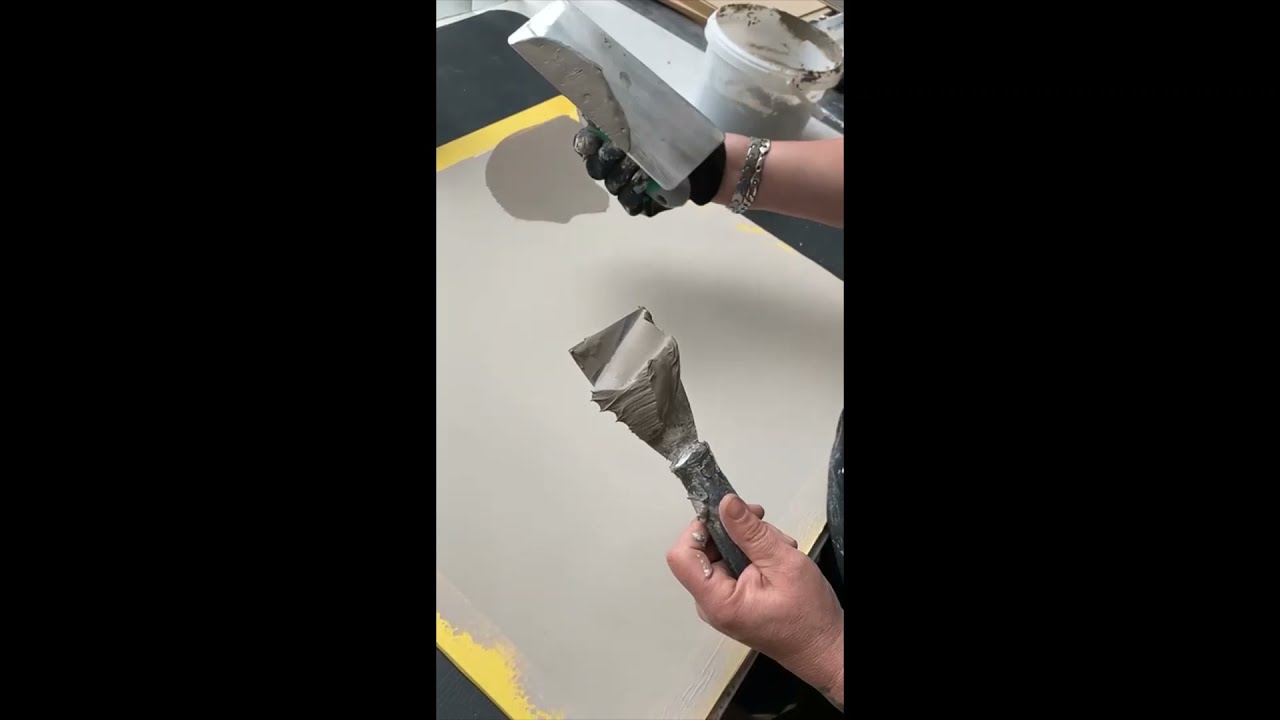 Creatina, lime plaster : quick video with french instructions.