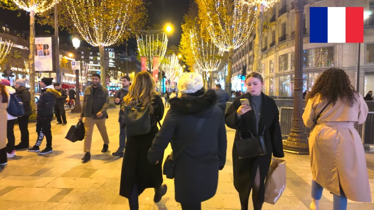 Paris Christmas Walking Along Champs-Élysées (4K HDR)