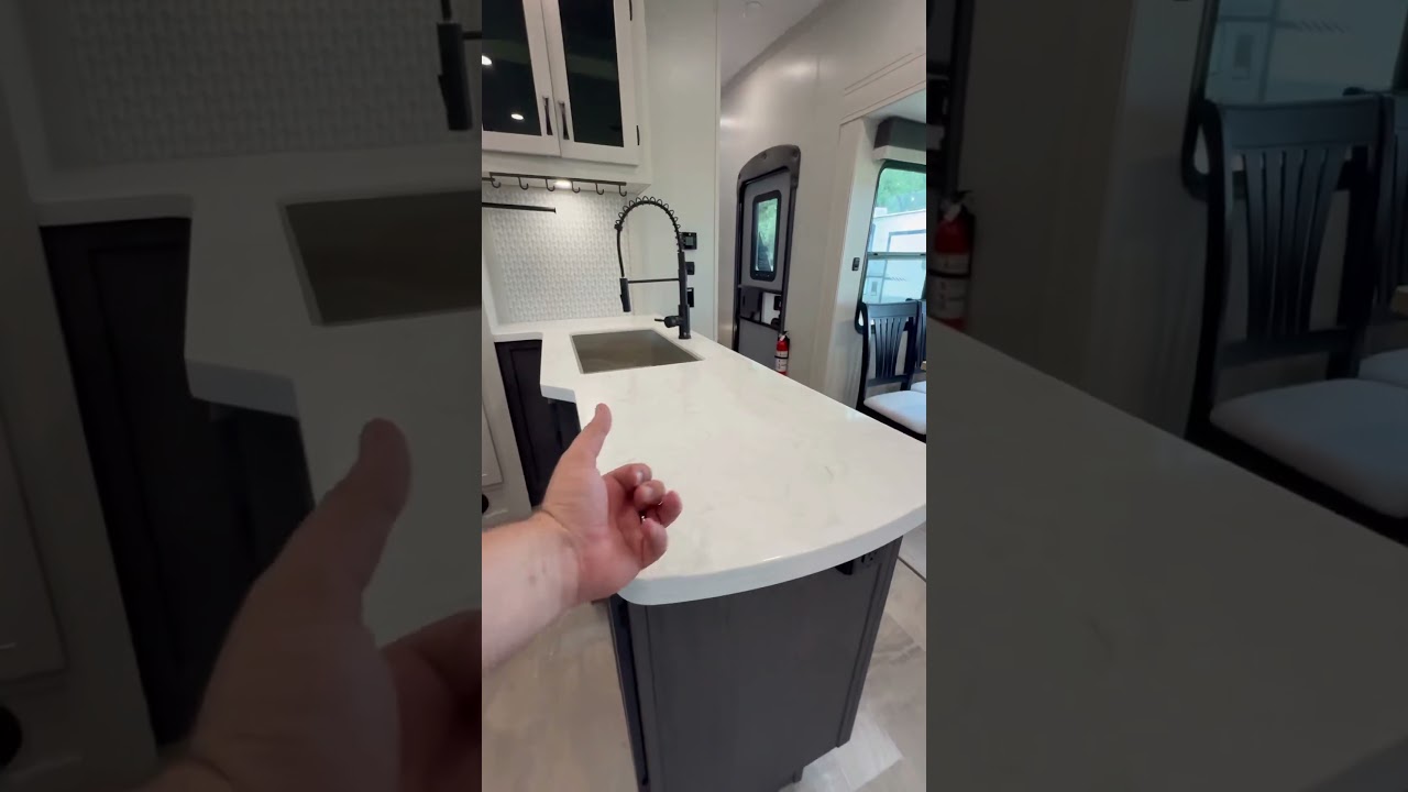 2025 Chaparral 373MBRB | Mid Bunk | 3 Minute Sneak Peak #chaparral #rvtour