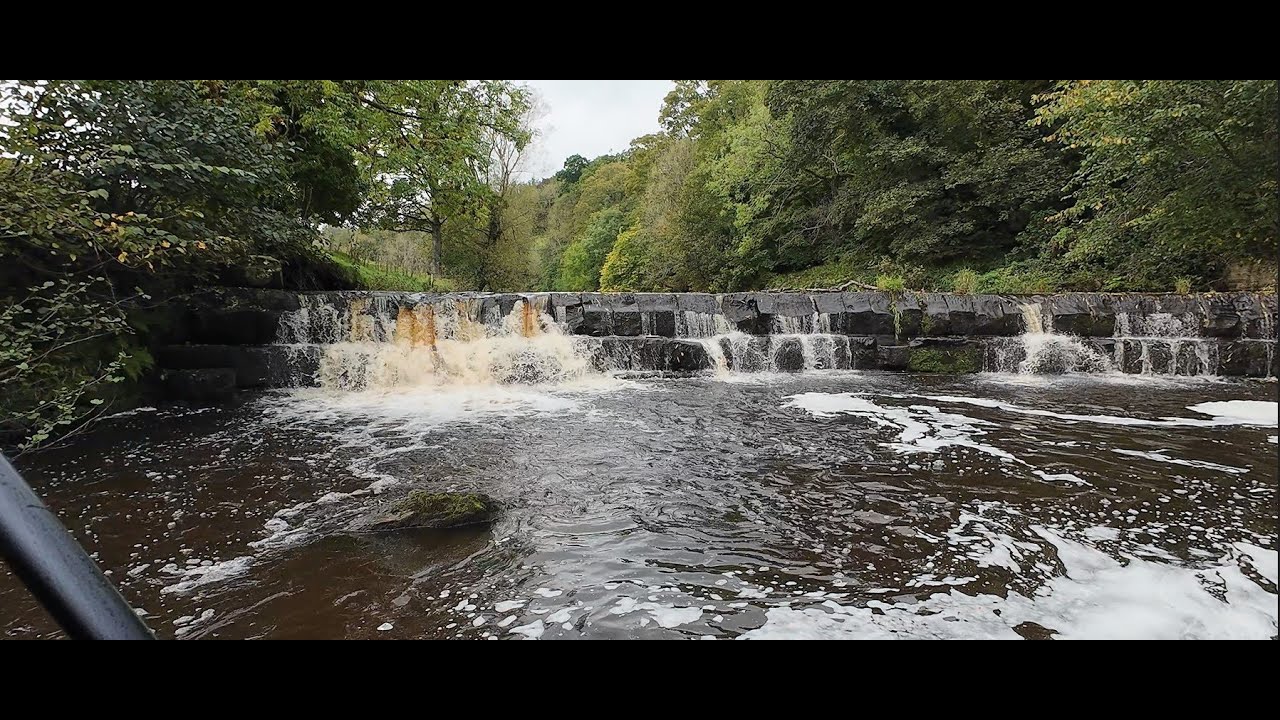Weir climbing paddle - Whitby to Ruswarp and back 08 10 23