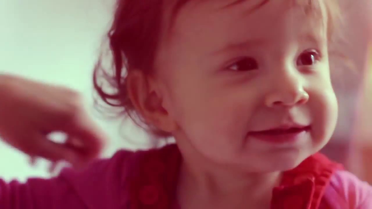 PLASTICITE CEREBRALE CHEZ L'ENFANT - Documentaire - Céline Alvarez