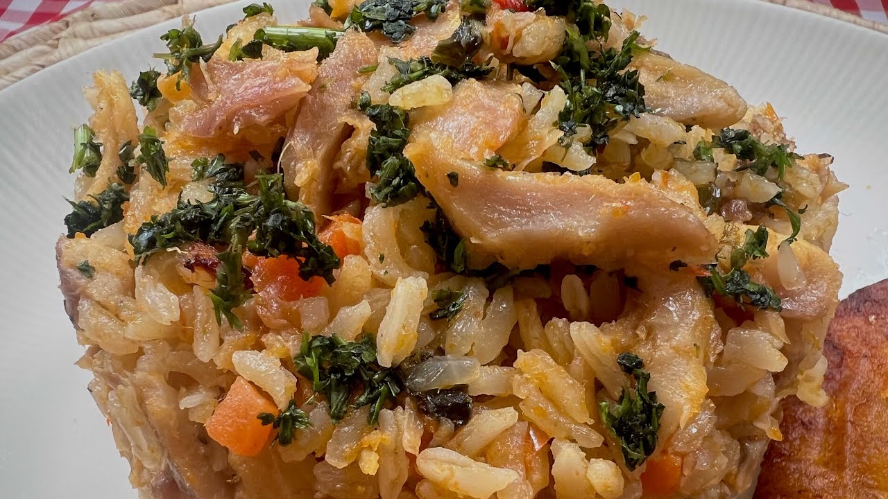 Cómo Hacer Arroz de pescado seco - Clau y Canela