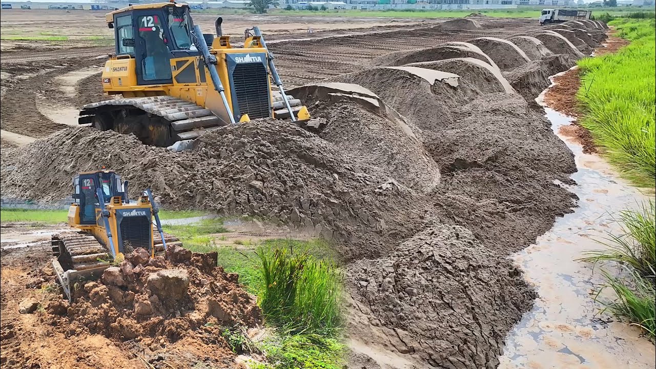 The  Continue Project Filling Sand Delete Big Lake By Dozer SHANTUI And DumpTruck SHACMAN +DONGFENG