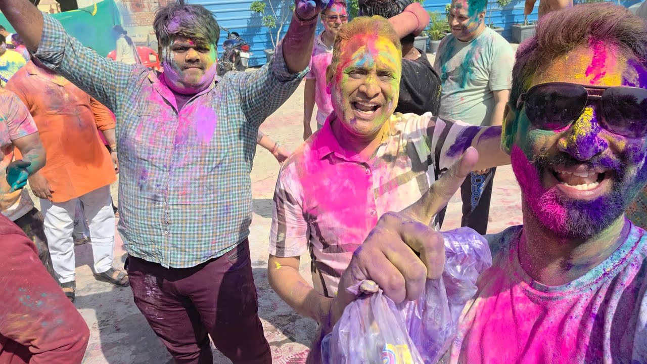 रंगों की बौछार, होली का त्योहार!! 🫟🟡🟢🔵🟣🔴🟠🫟