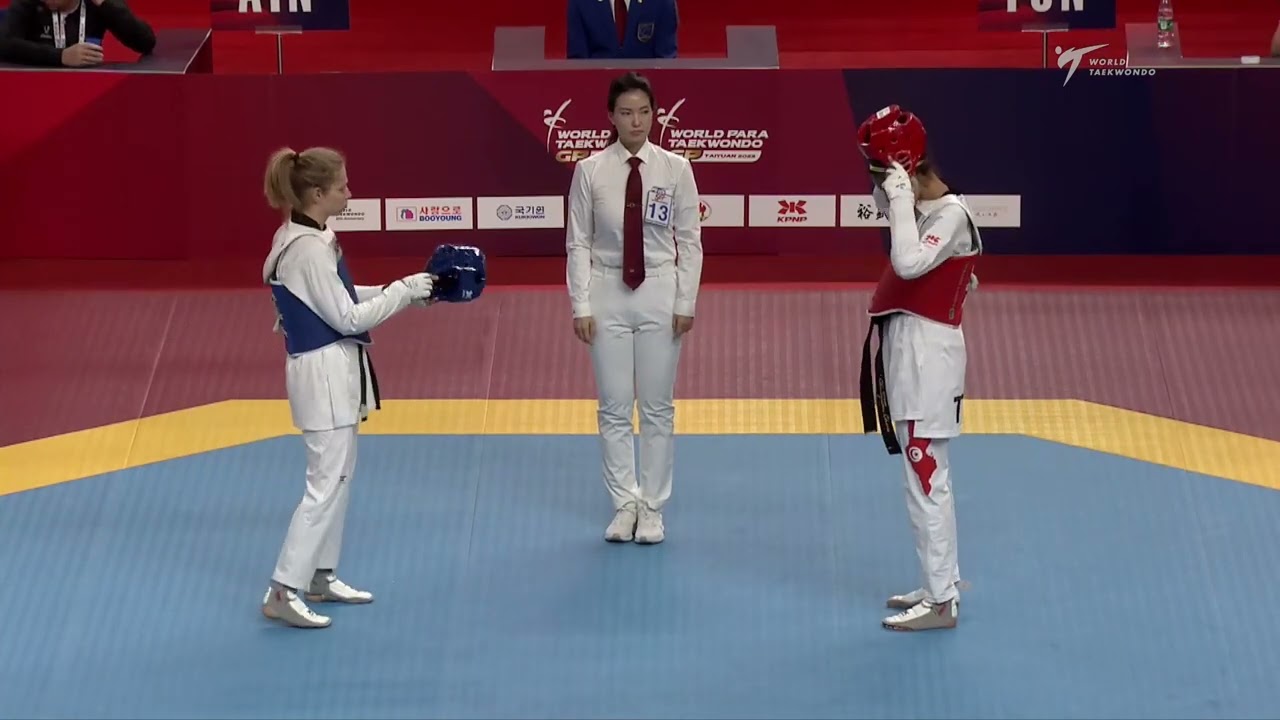 321 Quarter final W  57kg AIN MININA T  TUN TOUMI C