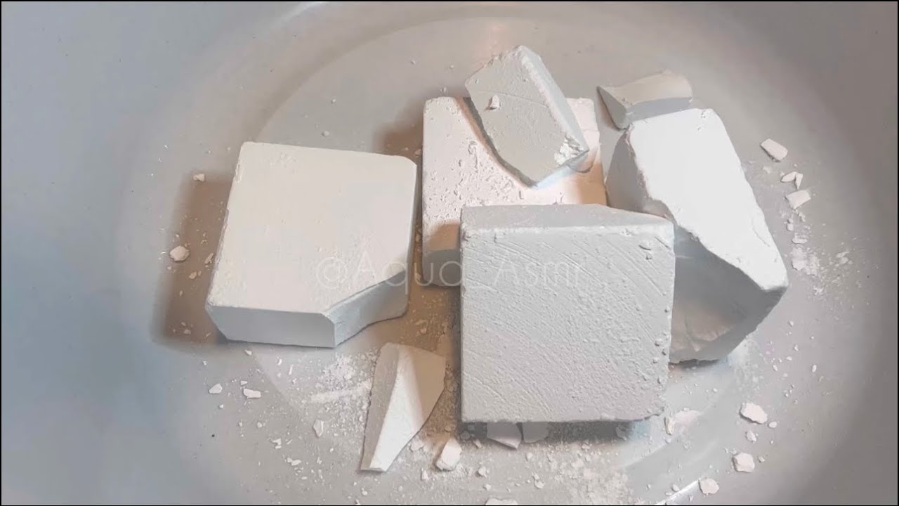 ASMR | PLAIN JANE GYMCHALK CRUMBLE | #aquaasmr 🤍