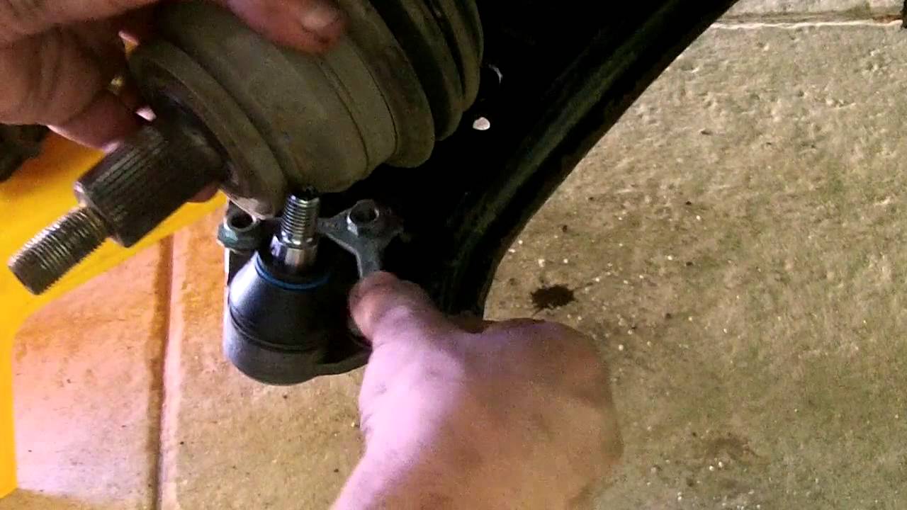 Troca da bucha da barra estabilizadora e pivô VW Polo (parte 3/3 - troca pivô)