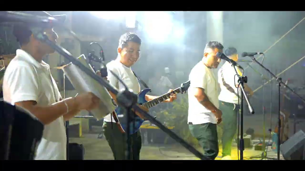 La Riata Costeña - La Risueña / El Son De Amoltepec / Arriba La Puteria / Sensual (En Vivo)