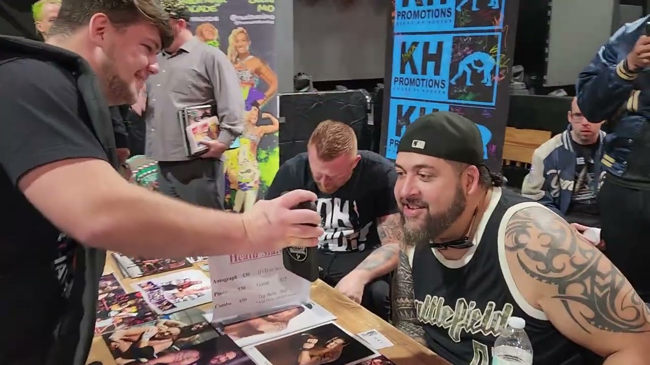 Icons Of Wrestling convention walk through