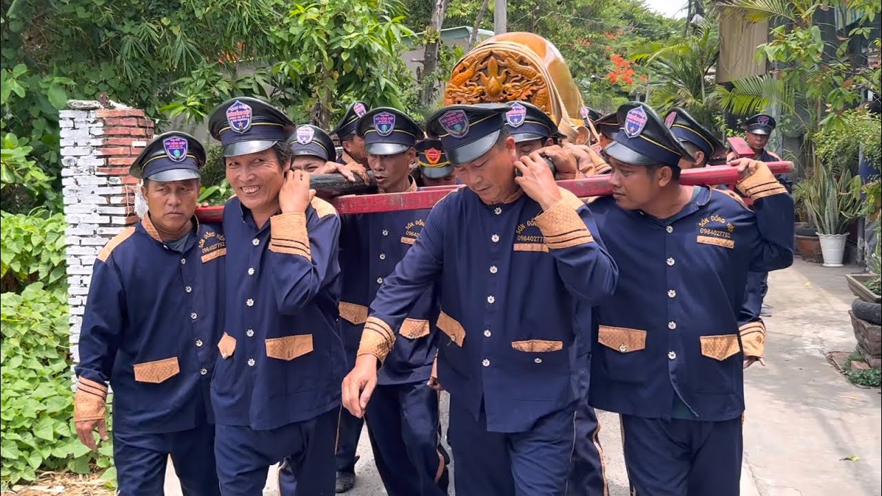 Trại hòm Sơn Đồng Hiệp (di quan cụ ông : TRẦN HOÀNG DIỆU) xã Đạo Thạnh - Tp.Mỹ Tho - TG
