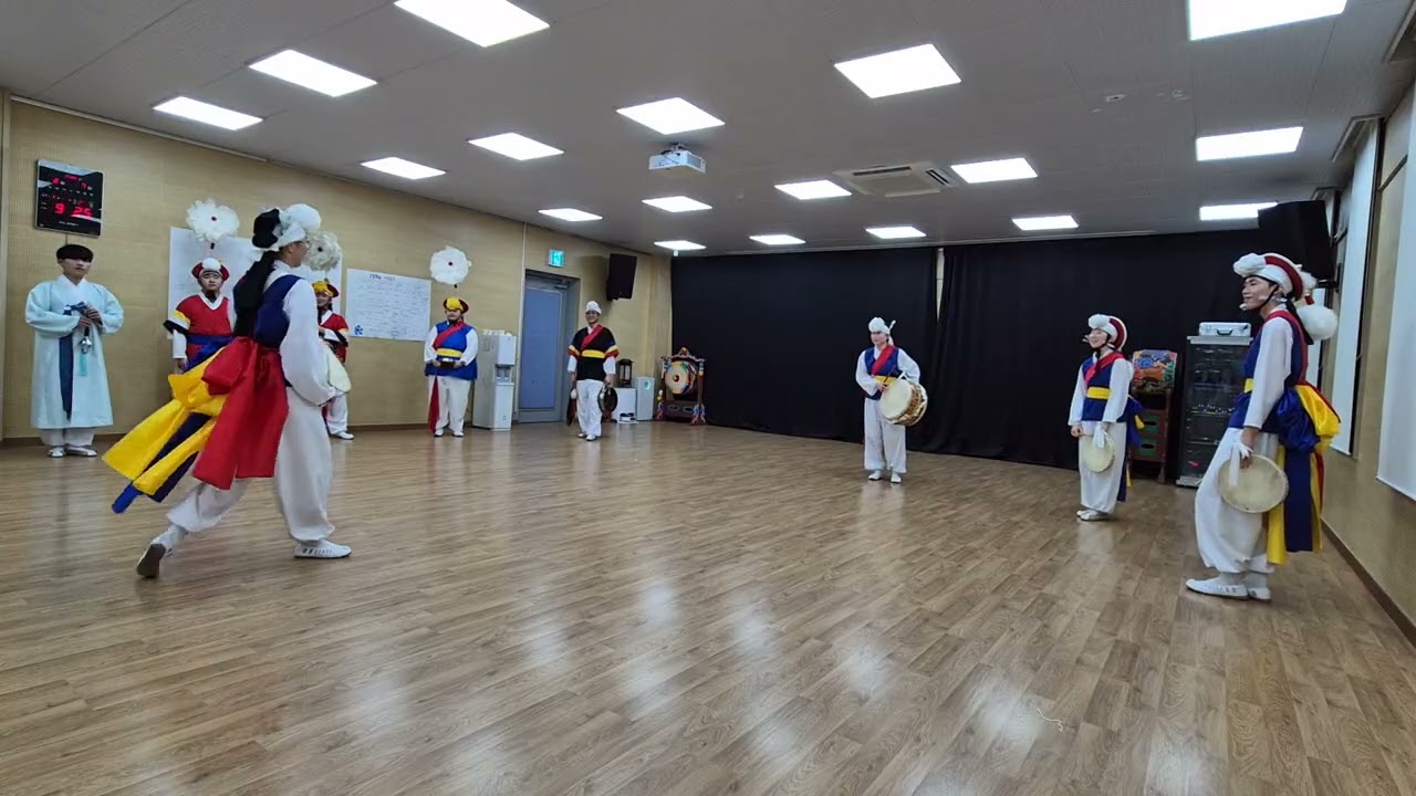 2026 서울시립대학교 중앙풍물굿패 얼씨구 겨울전수: 전수발표회 - 설장구