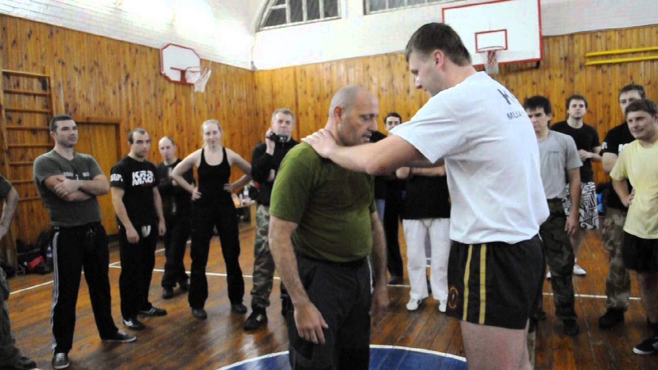 Itay Gil Front Choke Defense
