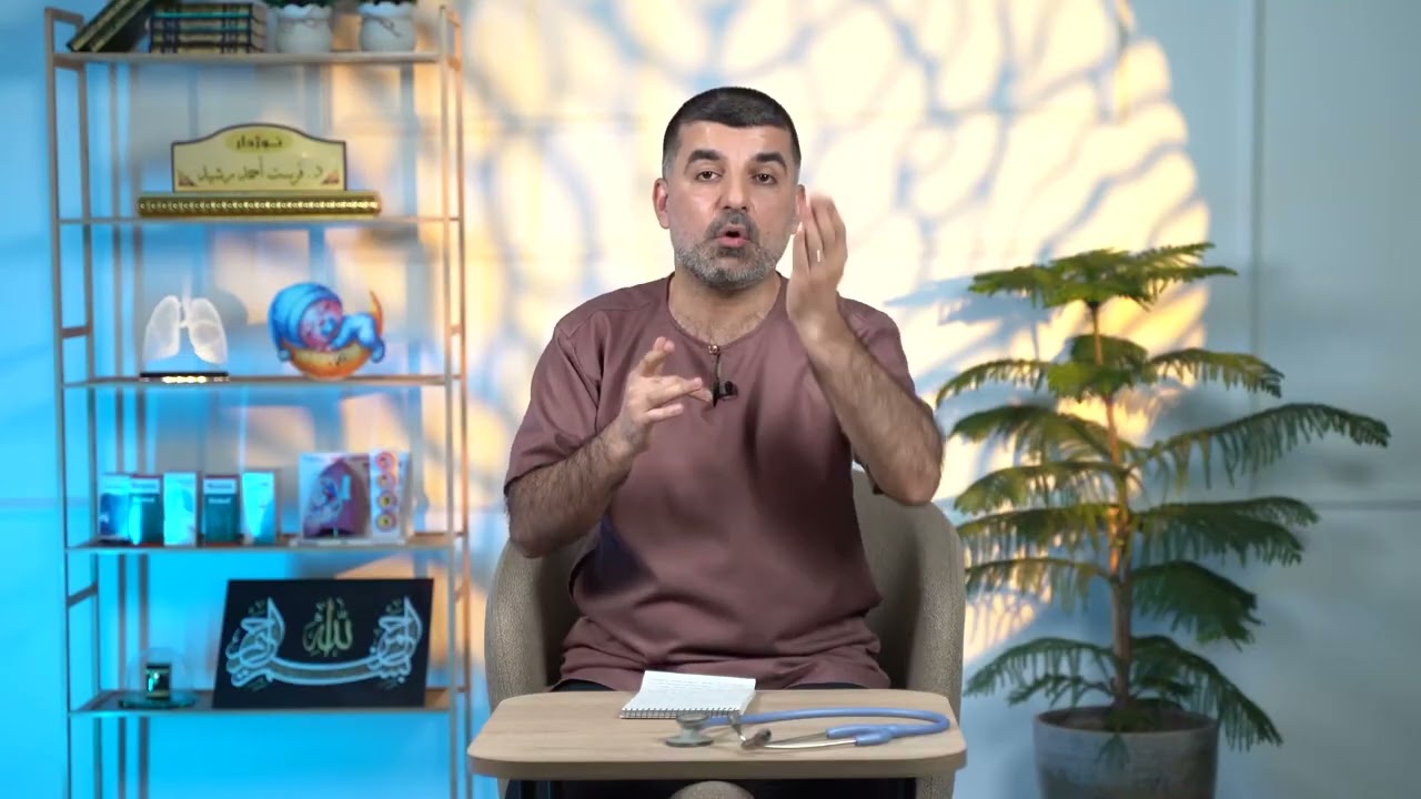 د  فرست احمد . سه‌ره‌ده‌ریا زاروكی دگه‌ل روژیێ د مه‌ها رهه‌مه‌زانا پیروز دا