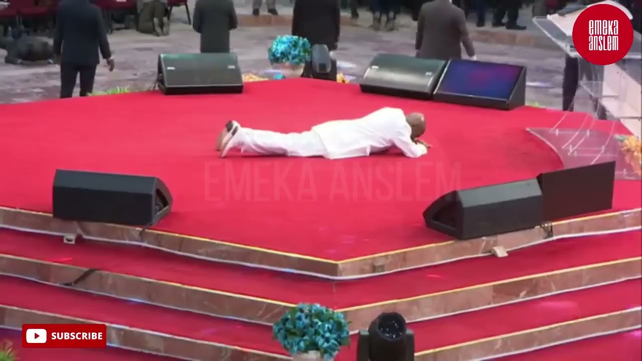 This Made Bishop Oyedepo Prostrate In Tears For The Church