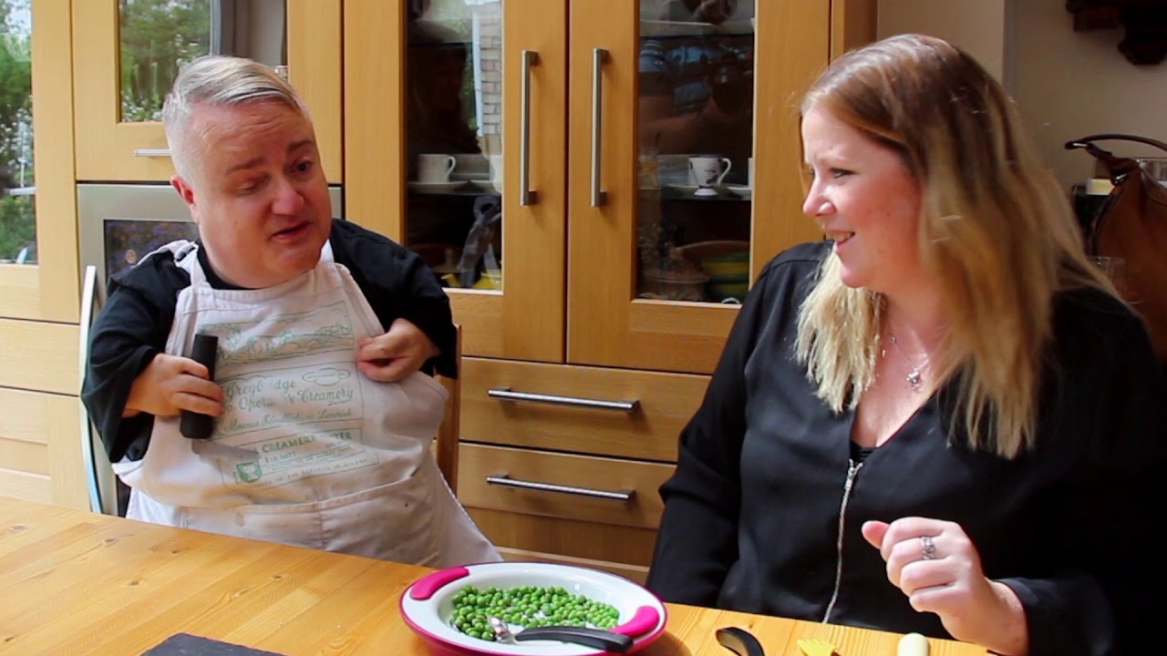 Disabled Living Foundation – In the kitchen – Cutlery, plates and bowls