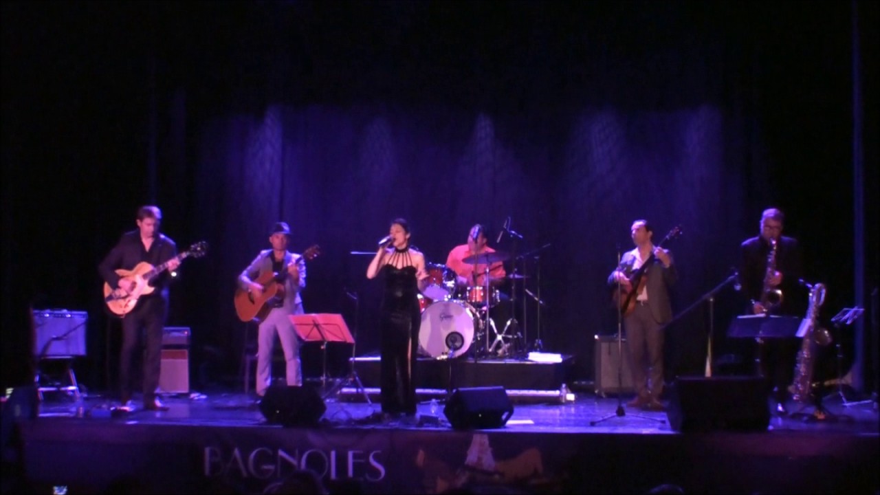 Angelique Magnan &agrave; Bagnoles Sixties (Part1)