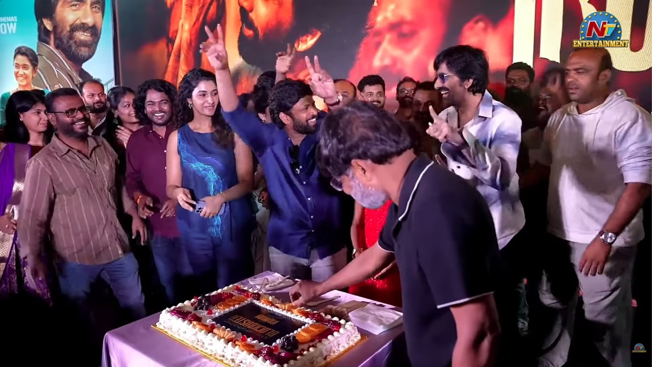 Irumudi Movie Team Cake Cutting Celebrations | Raviteja | Shiva NIrvana | NTVENT