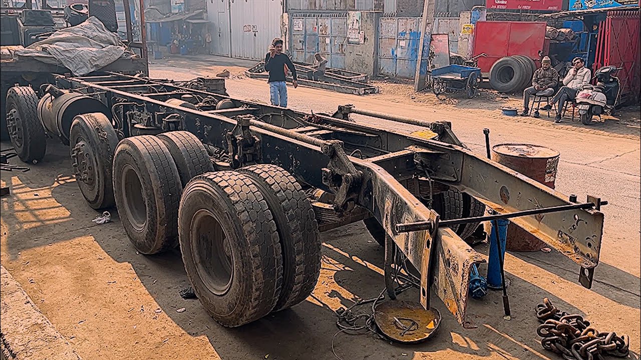 Truck chassis band removal work | Indian trucks mechanics 