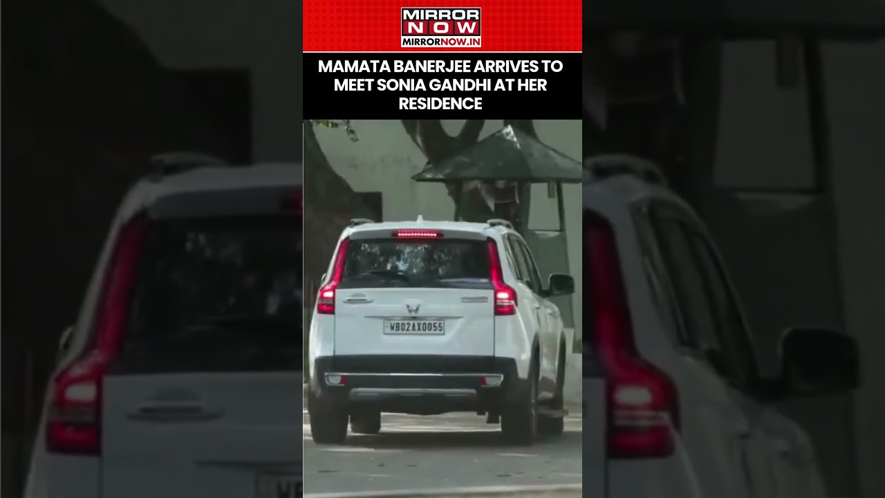 Mamata Banerjee Arrives To Meet CPP Chairperson Sonia Gandhi At Her Residence #shorts