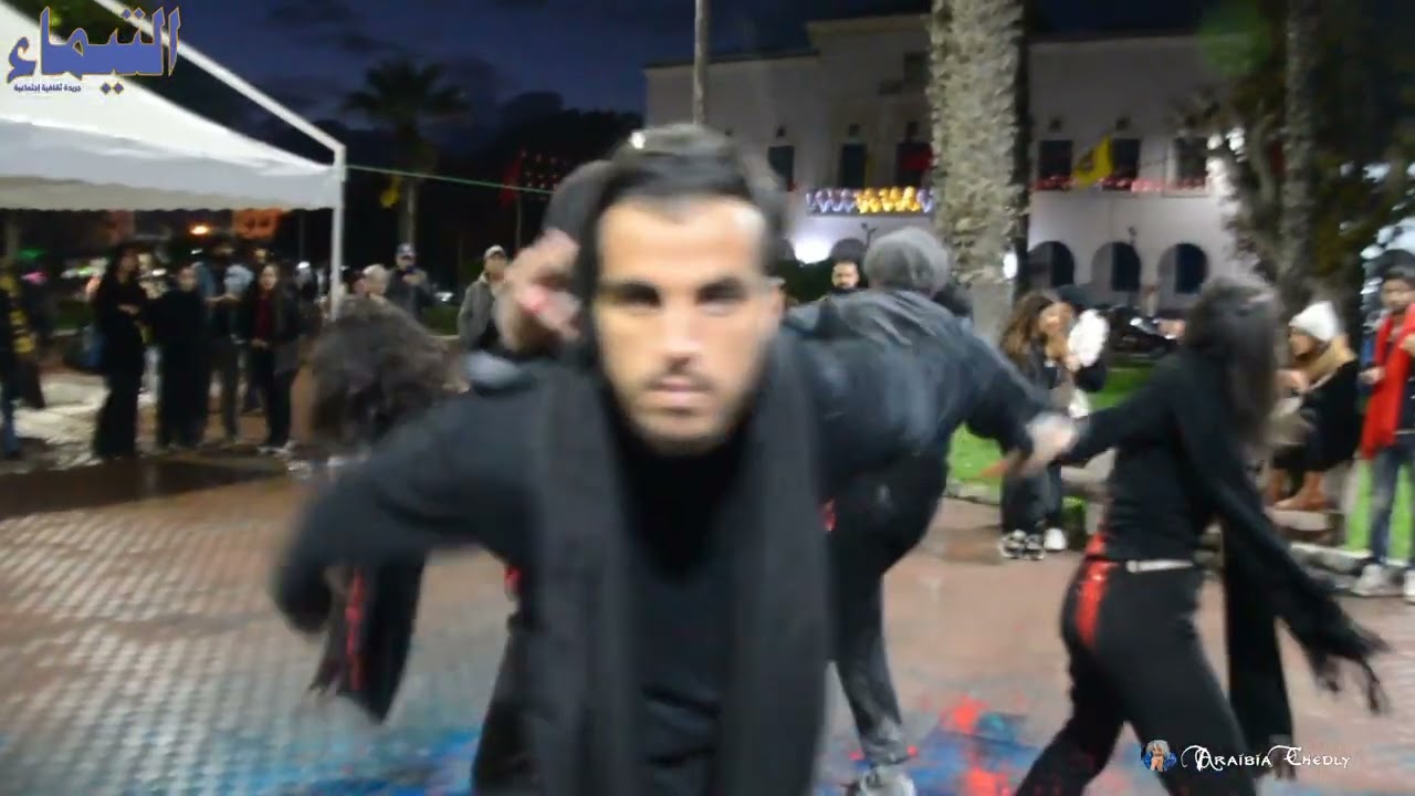العرض المسرحي 