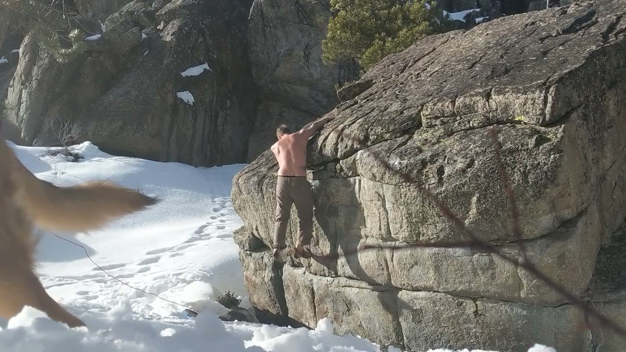 Snow bouldering with Lambda