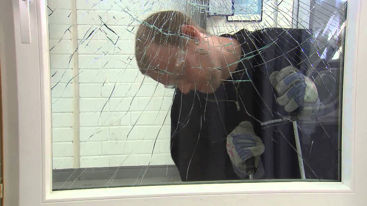 Finestre in PVC - Sicurezza e 0 manutenzione - FINSTRAL e ALTAINFISSI