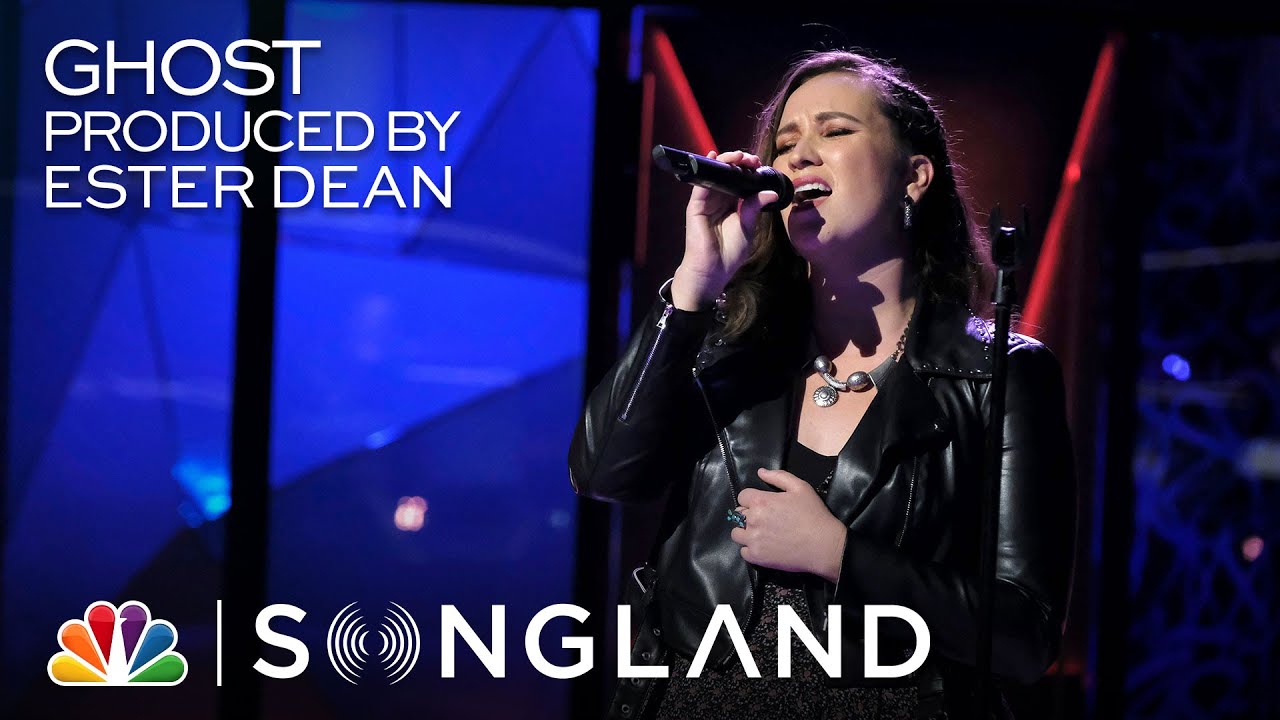 Kylie Rothfield Performs 