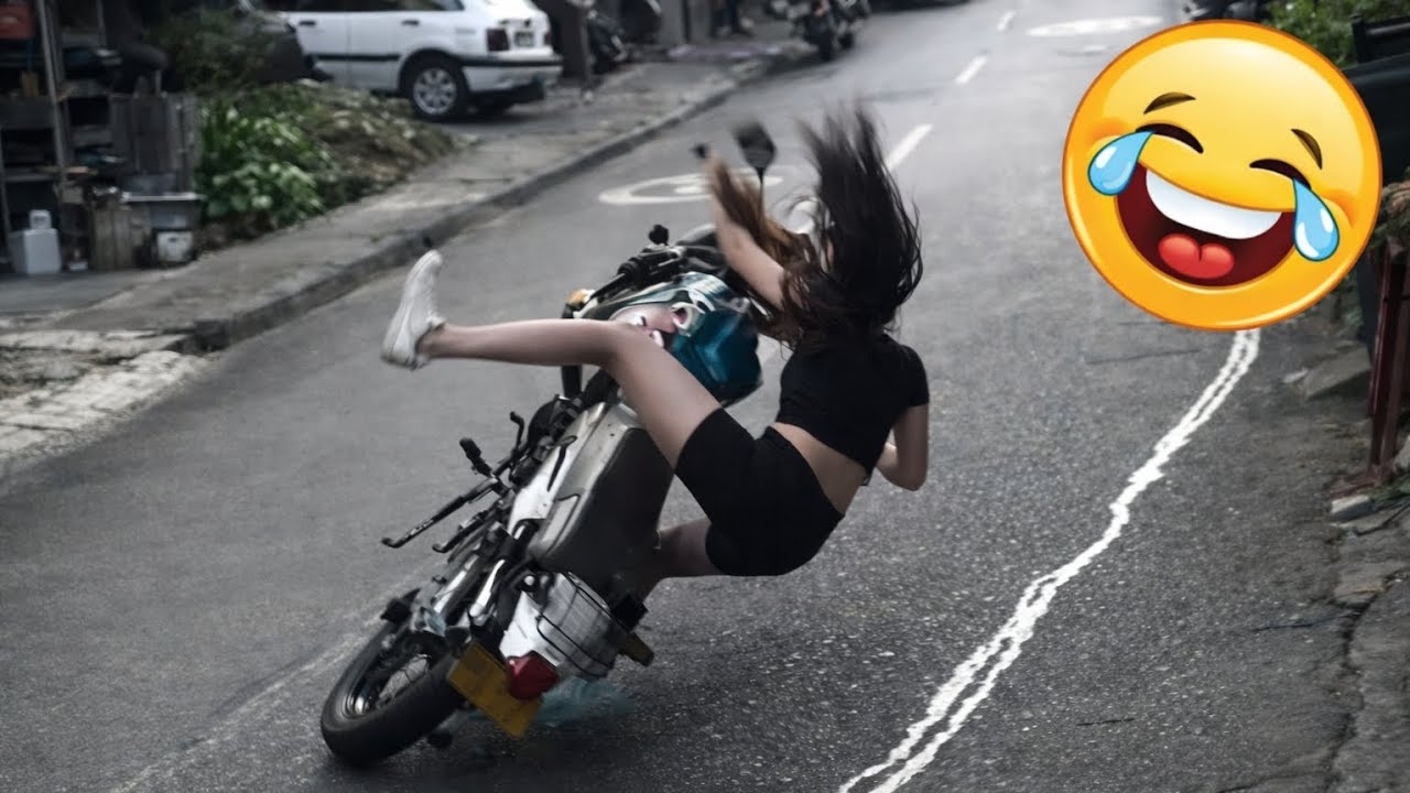Bike stunt crash funny video 🤣 || New Funny Video 2026... .
