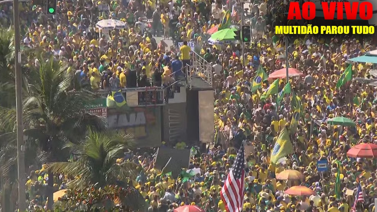 PAU COMEU NA MANIFESTAÇÃO PELO FORA MORAES E FORA LULA