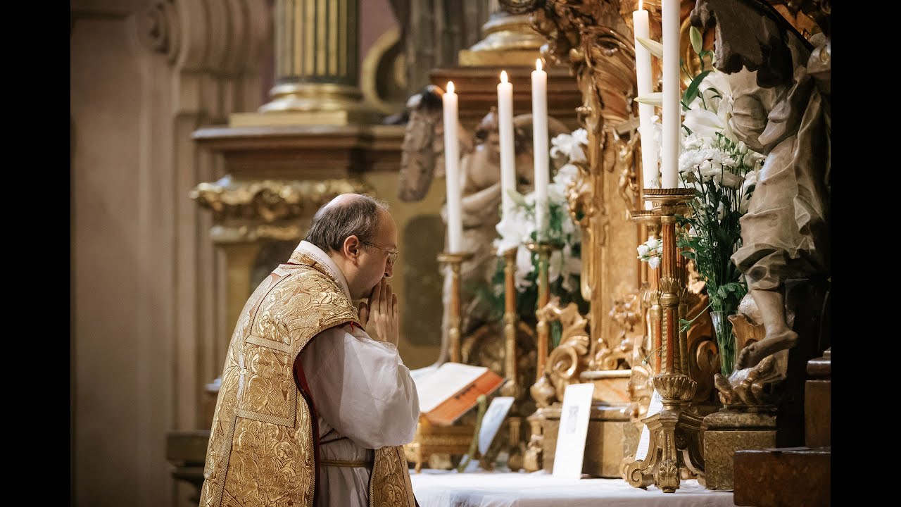 MISZTÉRIUM – KEGYELEM | hagyományos rítusú liturgia a gödöllői premontreiekkel
