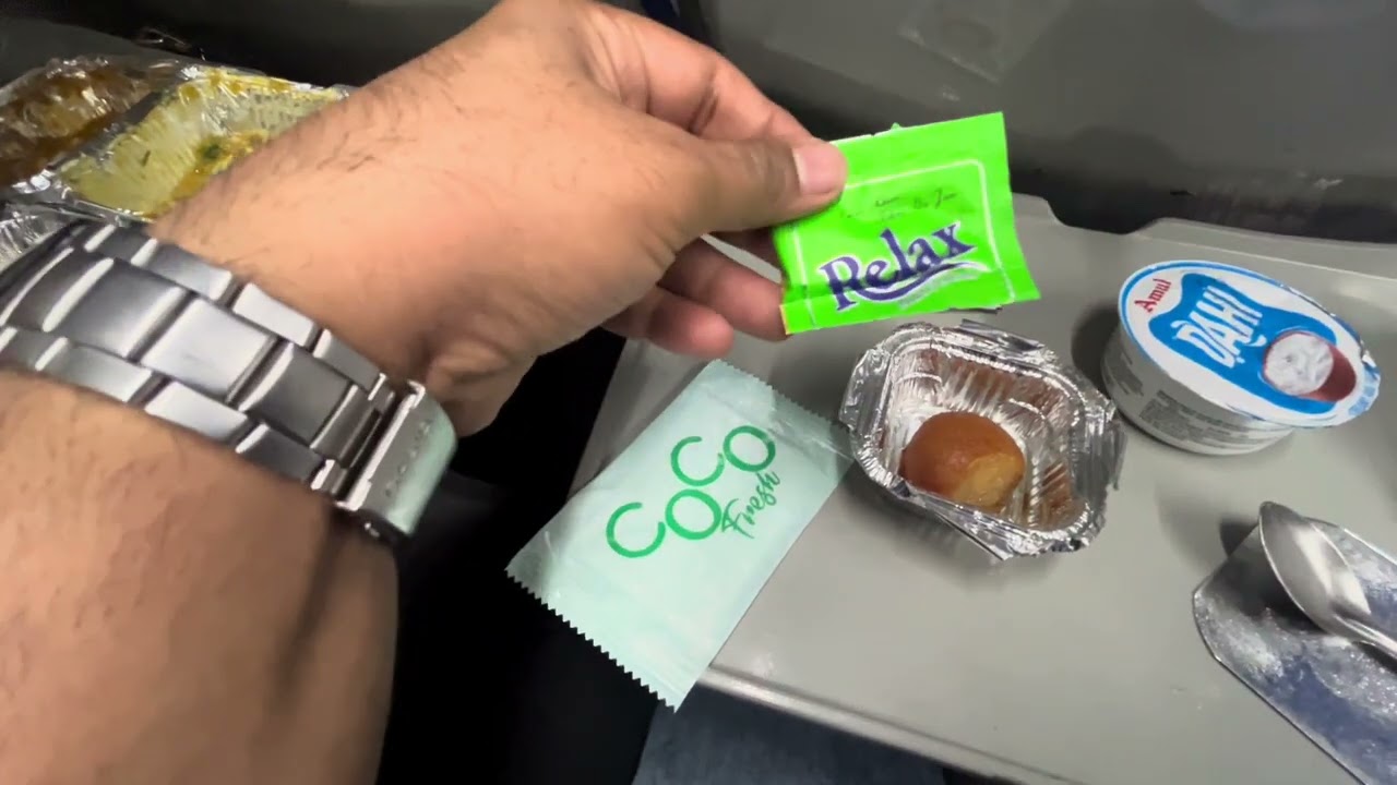 Vande Bharat Food from Mumbai to Ahmedabad 
