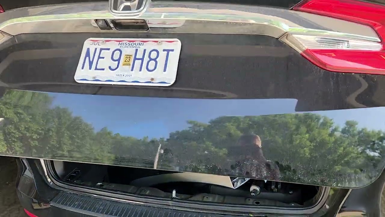 2019 Honda Odyssey. Rear lift gate hatch problems and error.