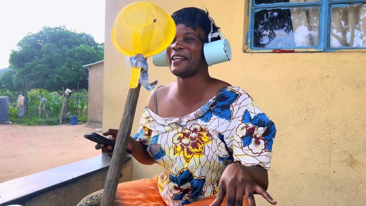 Dzakaita mukurumbira 😂😂😂ndimbo kudzosai kumasure zvishoma