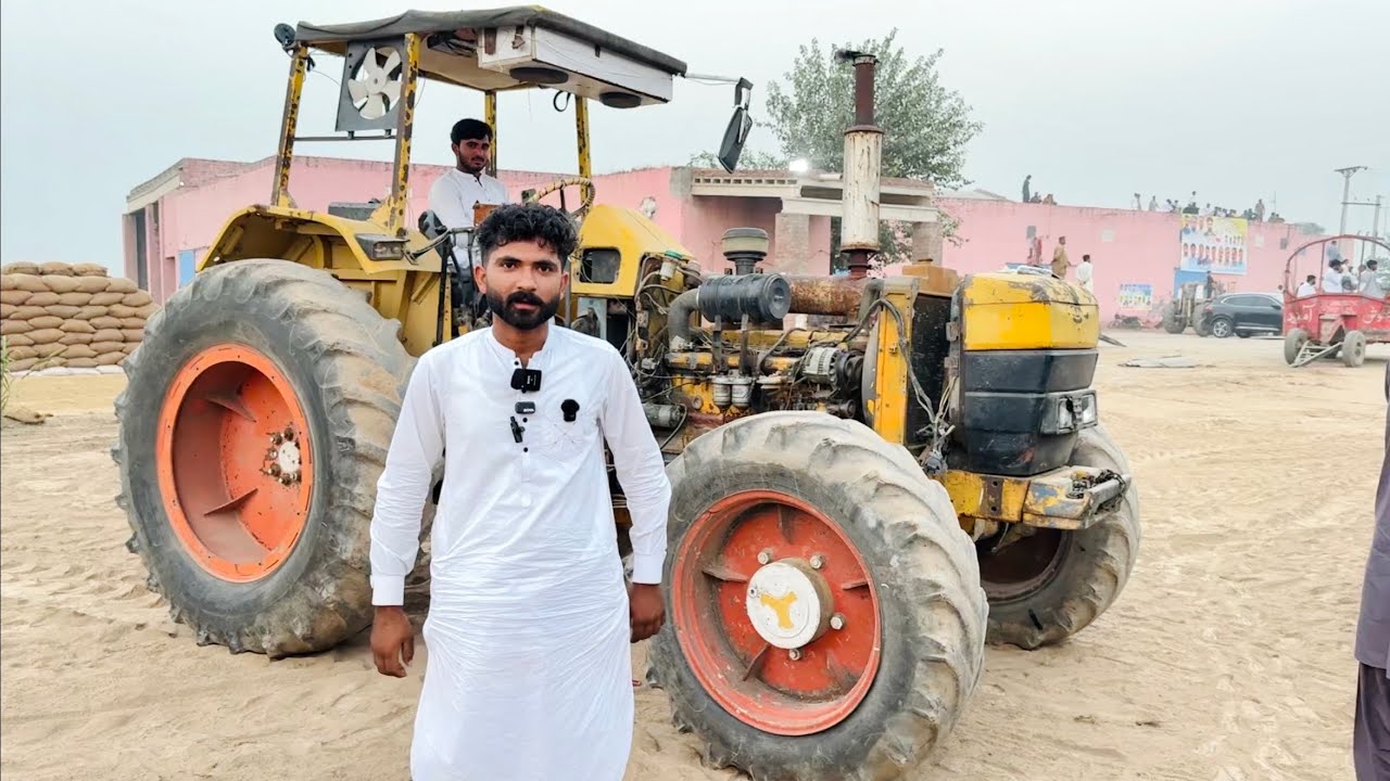 یہ ٹریکٹر نہیں بلڈوزر ہے،منڈی بہاؤالدین کسان میلے میں آگیاانوکھا ٹریکٹر🥹🫣دلچسپ ویڈیو #apnapakistan 