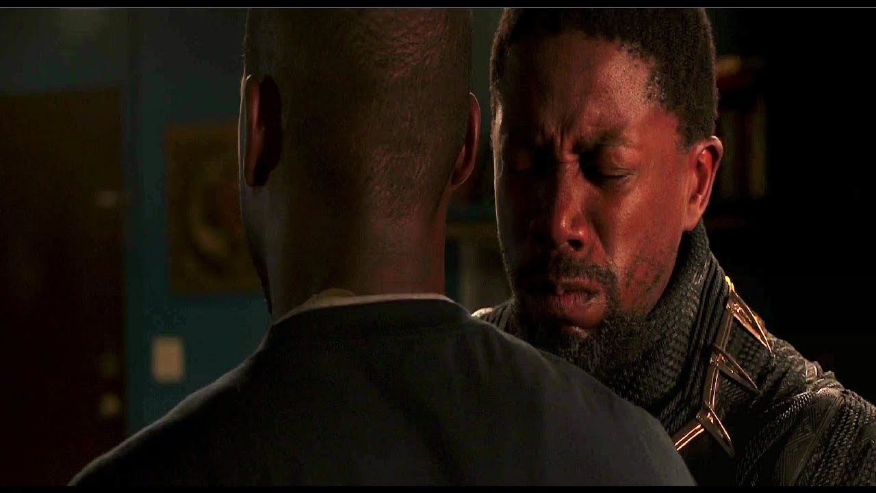 T'Chaka mata a N'jobu | Black Panther (Espa&ntilde;ol Latino) 720p