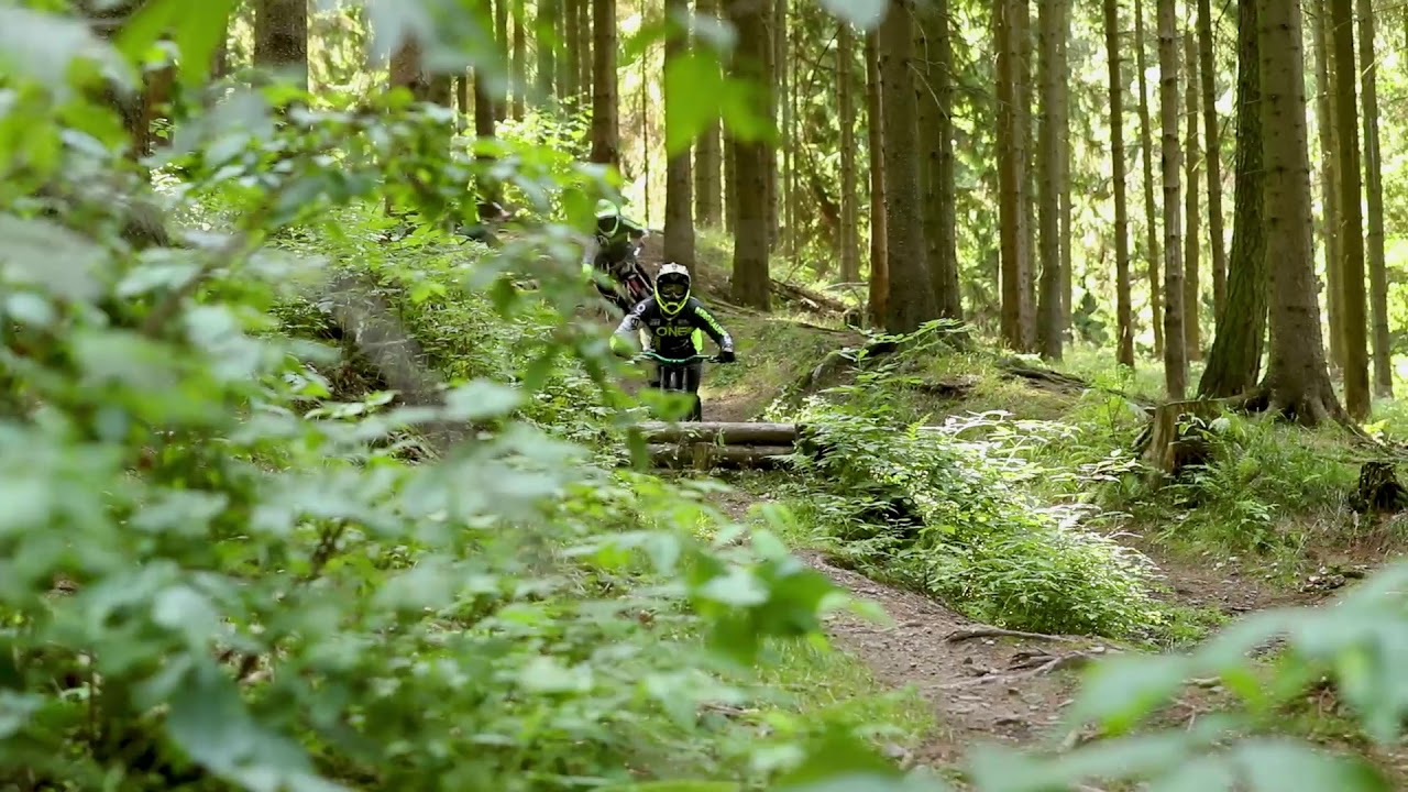 DOWNHILL AM INSELSBERG
