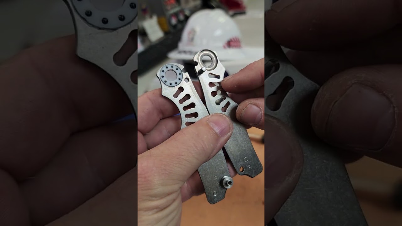 Chris Reeve Knives/Hawk Knives 