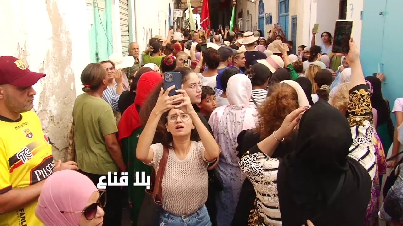 جاوي وبخور وصطمبالي وحضرة عالمية في مدخل سيدي محرز بحضور جماهير غفيرة من هواة الروحانيات