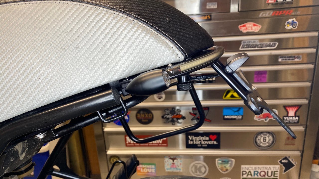 Daedalus Minima Tail Tidy on a 2014 BMW Rnine T