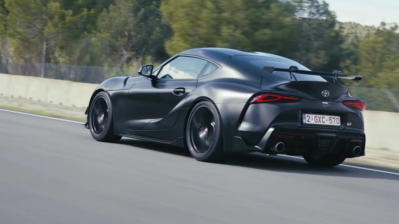 2025 Toyota GR Supra A90 Final Edition - Dynamic shots